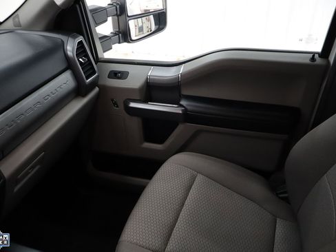 Used 2022 Ford F250 XLT w/ XLT Premium Package image 24