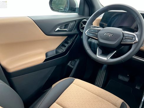 New 2026 Chevrolet Equinox ACTIV w/ Convenience Package III image 12