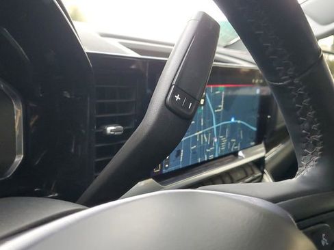 Used 2023 GMC Sierra 1500 SLE image 28