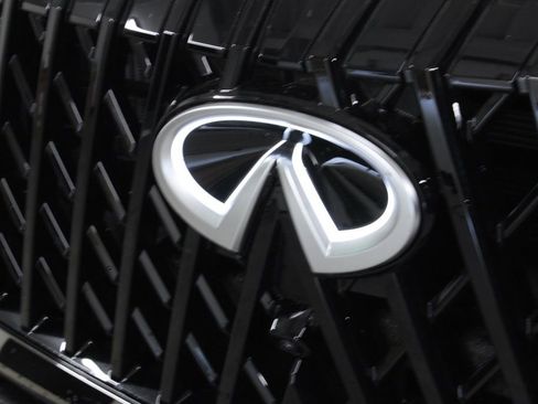 New 2026 INFINITI QX80 4WD image 9