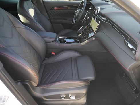 Used 2023 Maserati Grecale Modena image 19