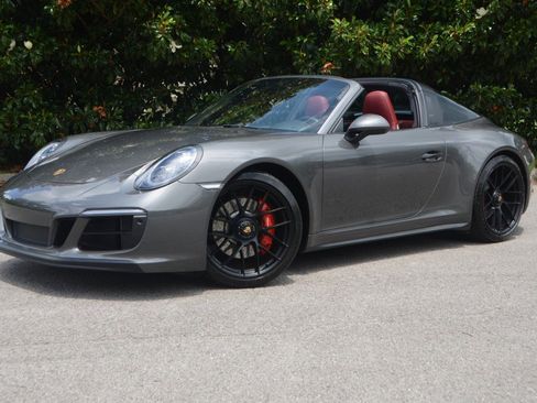 Used 2019 Porsche 911 AWD/4WD image 5