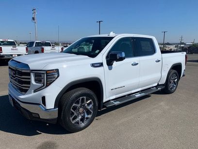 New 2026 GMC Sierra 1500 SLT w/ SLT Premium Package