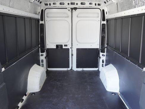 Used 2022 RAM ProMaster 2500 w/ Interior LED Lighting Group image 13