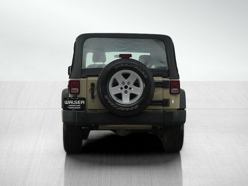 Used 2017 Jeep Wrangler Sport image 4