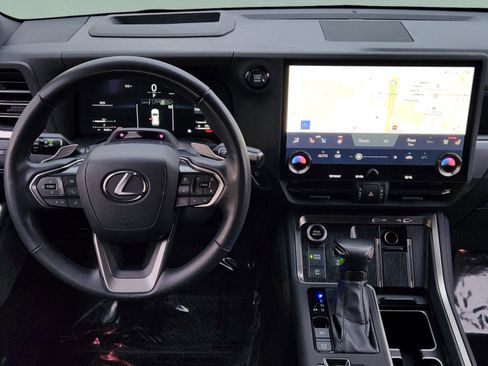 Used 2024 Lexus GX 550 w/ Accessory Package (Z1) AWD/4WD image 22