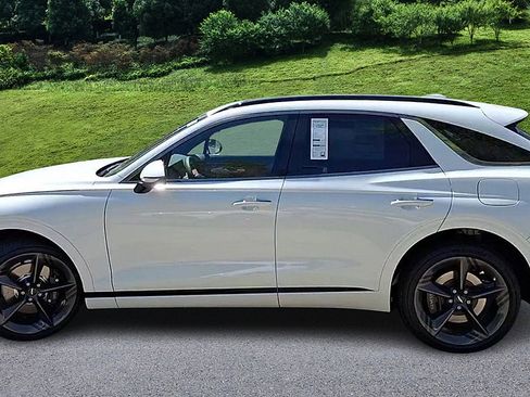New 2026 Genesis GV70 2.5T Sport Prestige AWD/4WD image 5