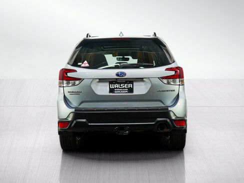 Used 2021 Subaru Forester Limited AWD/4WD image 6