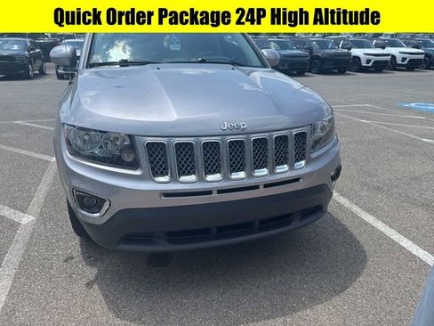 Used 2016 Jeep Compass High Altitude FWD image 2