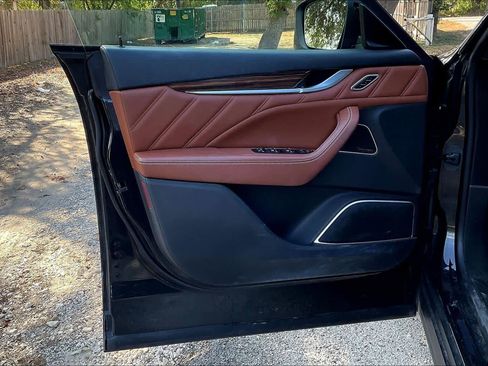 Used 2022 Maserati Levante Modena S image 21