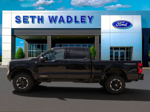 New 2026 Ford F250 Platinum AWD/4WD image 3