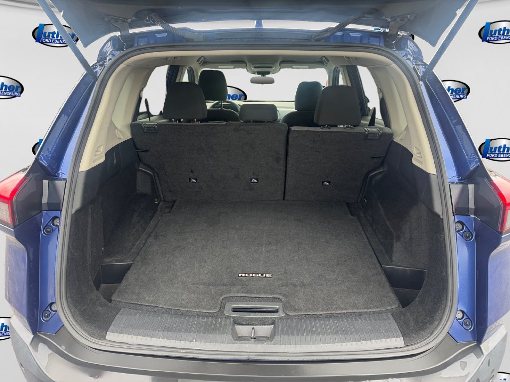 Used 2023 Nissan Rogue SV FWD image 29