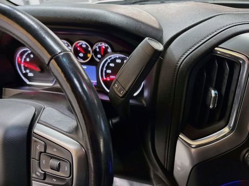 Used 2021 Chevrolet Silverado 1500 LT Trail Boss image 17