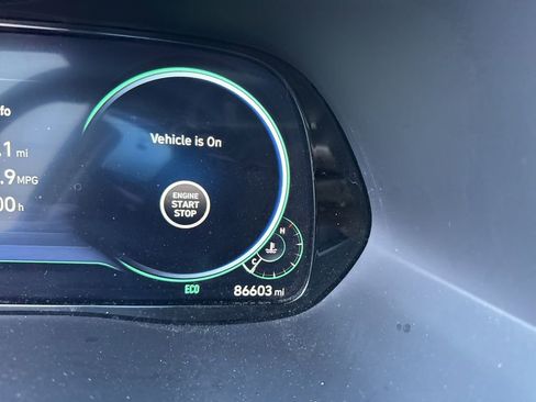 Used 2021 Hyundai Palisade Limited image 18