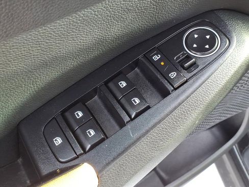 Used 2024 Kia Seltos EX image 13