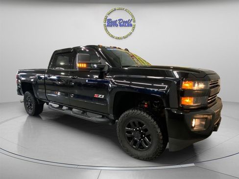 Used 2016 Chevrolet Silverado 2500 LT w/ Midnight Edition image 8