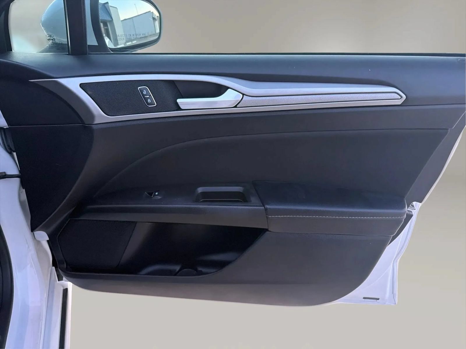 Used 2019 Ford Fusion SE FWD image 25