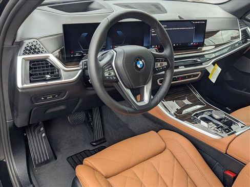 Used 2026 BMW X5 xDrive40i AWD/4WD image 3
