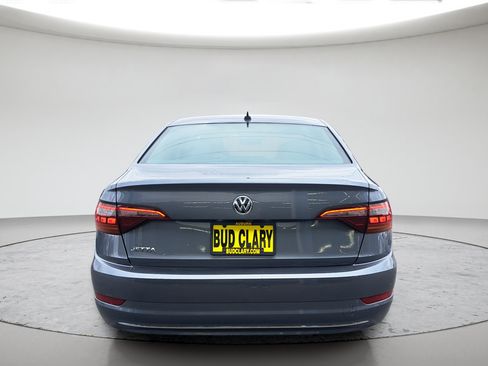 Used 2019 Volkswagen Jetta SE FWD image 4