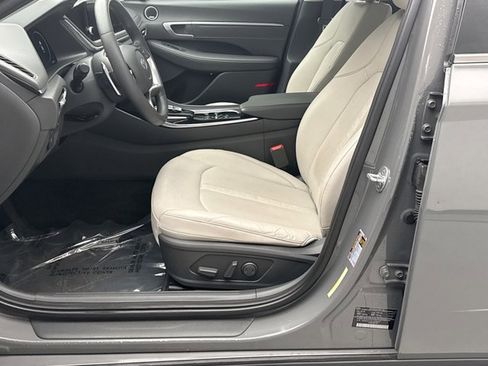 Used 2020 Hyundai Sonata Limited FWD image 11