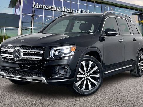 Certified 2023 Mercedes-Benz GLB 250 4MATIC image 9