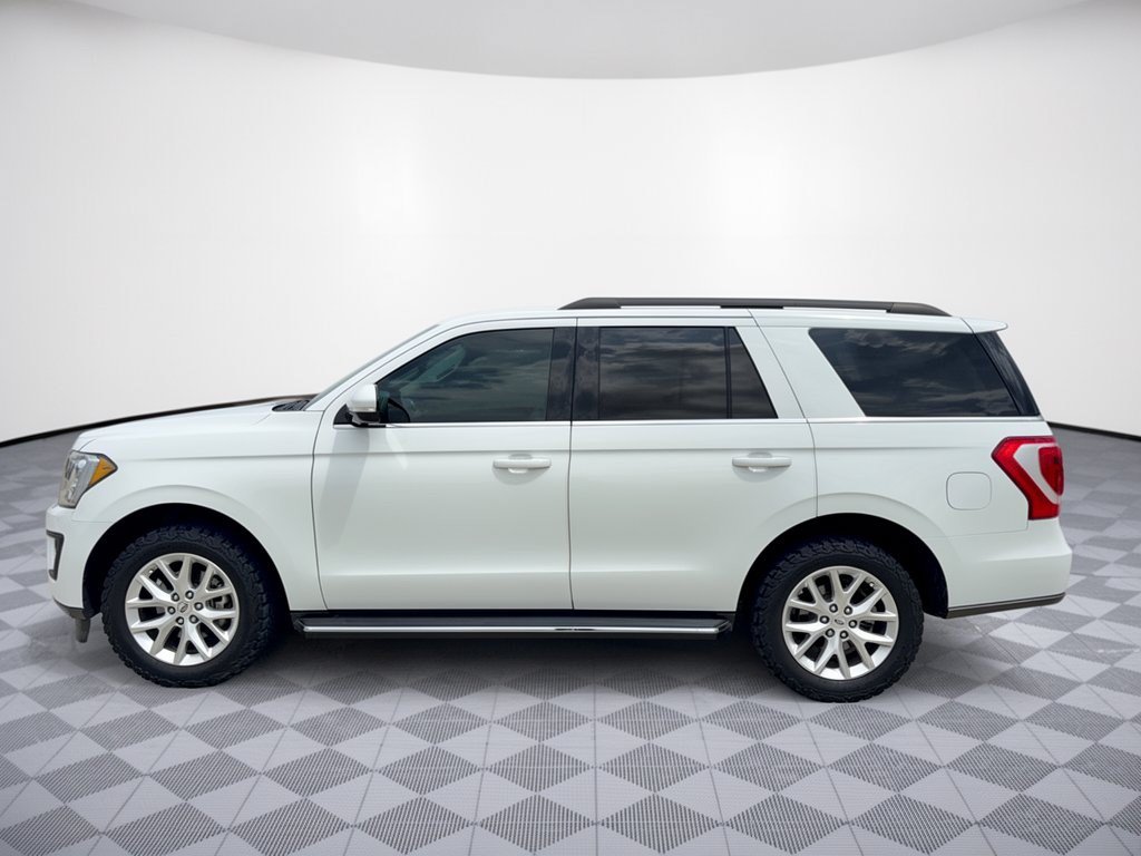 Used 2020 Ford Expedition XLT w/ Equipment Group 202A RWD image 2