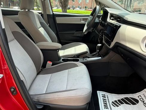 Used 2017 Toyota Corolla LE w/ Carpet Mat Package (TMS) FWD image 12