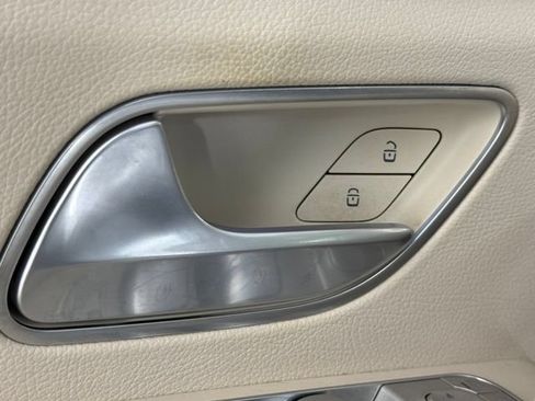Used 2021 Mercedes-Benz GLE 350 image 24