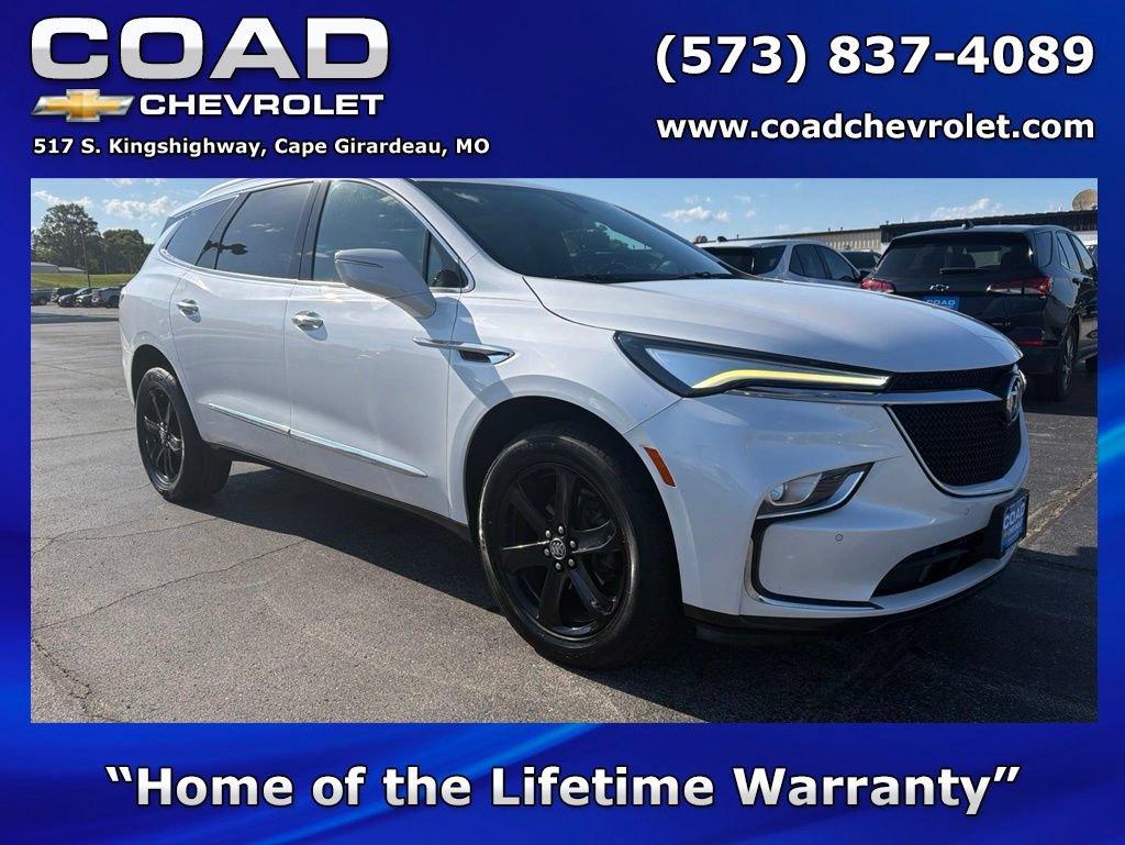 Used 2023 Buick Enclave Essence w/ Sport Touring Edition FWD image 1