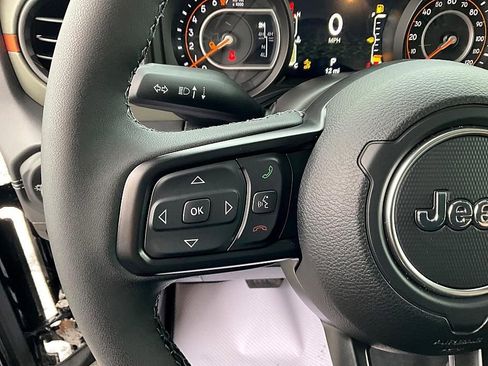 New 2026 Jeep Gladiator Mojave AWD/4WD image 28