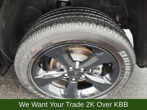 Used 2024 Jeep Grand Cherokee L Altitude image 17