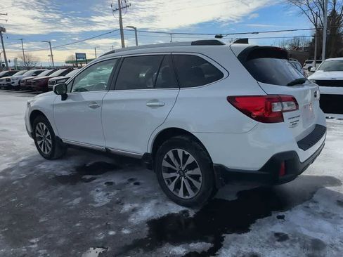 Used 2019 Subaru Outback 2.5i Touring image 6