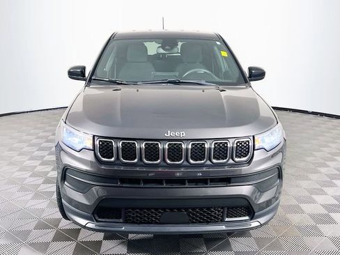 Used 2023 Jeep Compass Sport AWD/4WD image 3