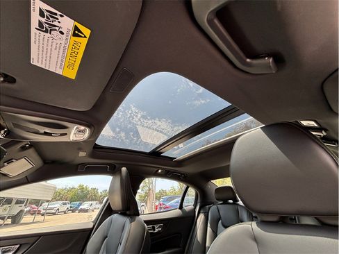 Used 2019 Volvo S60 T6 Momentum AWD/4WD image 36
