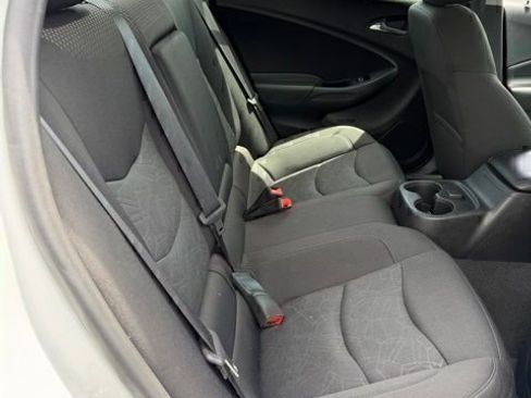 Used 2018 Chevrolet Volt LT w/ Comfort Package FWD image 22