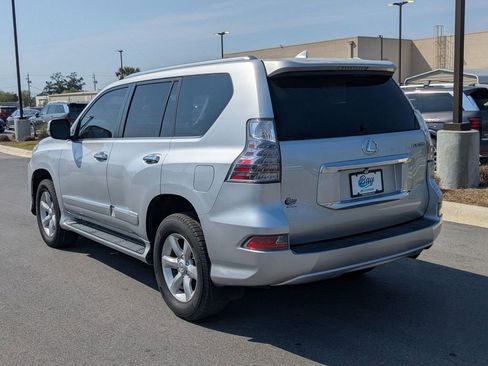 Used 2016 Lexus GX 460 w/ Navigation Package image 8