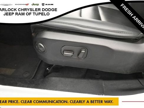 Used 2024 Jeep Wrangler Unlimited Rubicon AWD/4WD image 16