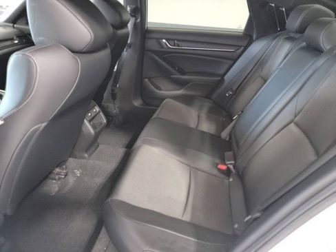 Used 2022 Honda Accord Sport image 8