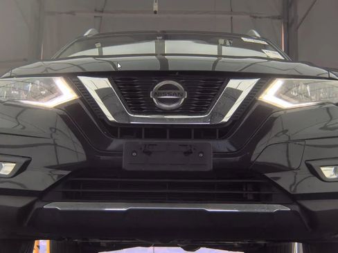 Used 2018 Nissan Rogue SL FWD image 3
