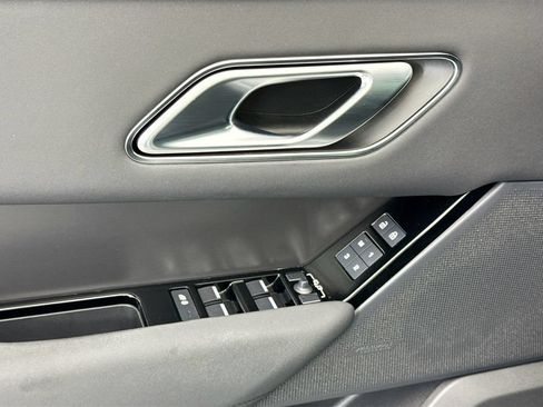 Used 2025 Land Rover Range Rover Velar Dynamic SE AWD/4WD image 22