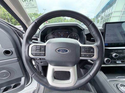 Used 2024 Ford Expedition XLT AWD/4WD image 14
