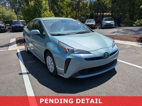 Used 2021 Toyota Prius LE image 1