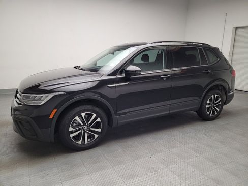 Used 2022 Volkswagen Tiguan S FWD image 2