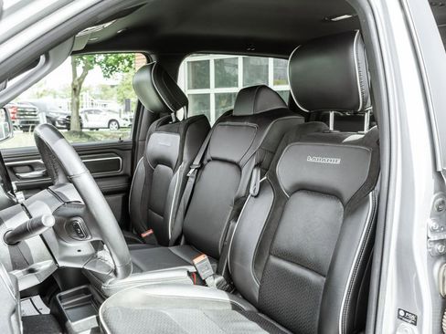 Used 2025 RAM 1500 Laramie AWD/4WD image 7