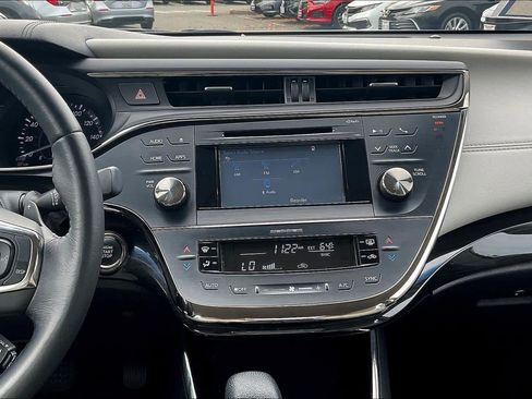 Used 2015 Toyota Avalon XLE image 9