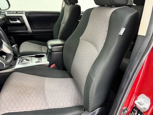 Used 2021 Toyota 4Runner SR5 AWD/4WD image 26