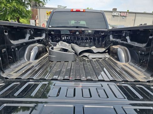 Used 2015 GMC Sierra 1500 SLE w/ All-Terrain Package AWD/4WD image 12