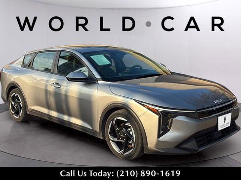 Used 2025 Kia K4 EX FWD image 16