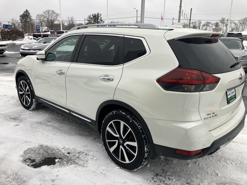 Used 2019 Nissan Rogue SL w/ Premium Package image 5