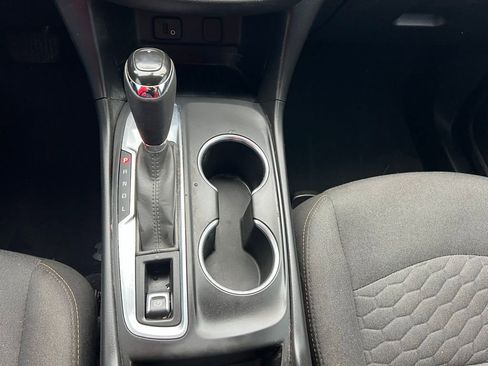 Used 2018 Chevrolet Equinox LT image 28